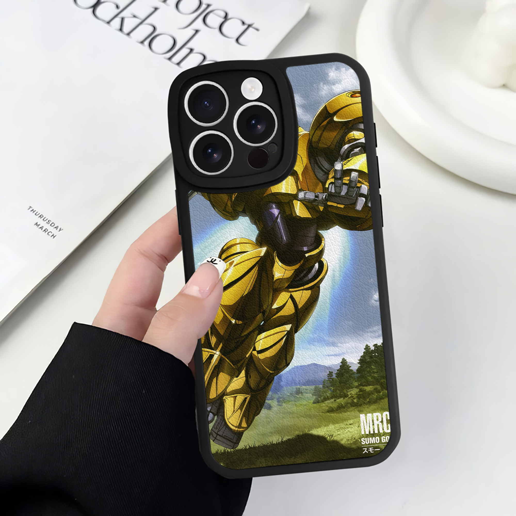 （画像用） 機動戦士ガンダム Mobile Suit Gundam 【iPhone 16シリーズ対応】シリコンスマホケース（レザー調） 材質：シリコン